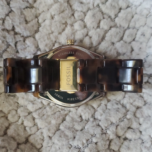 FOSSIL Watch - Picture 3 of 3
